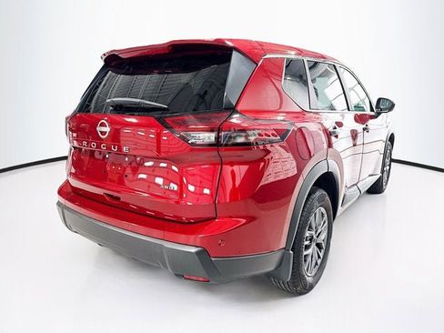 Certified 2025 Nissan Rogue S image 5