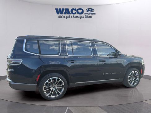 Used 2022 Jeep Grand Wagoneer Series III image 13