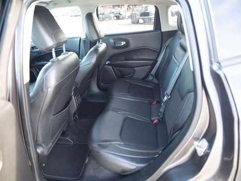 Used 2018 Jeep Compass Latitude w/ Popular Equipment Group image 21