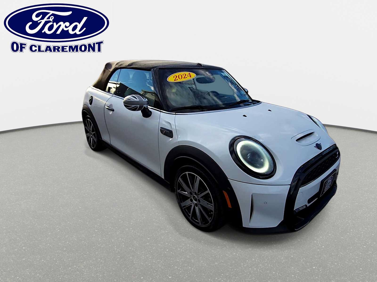 Used 2024 MINI Cooper S FWD image 2