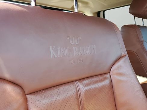 Used 2014 Ford F250 King Ranch w/ King Ranch w/Chrome Package image 15