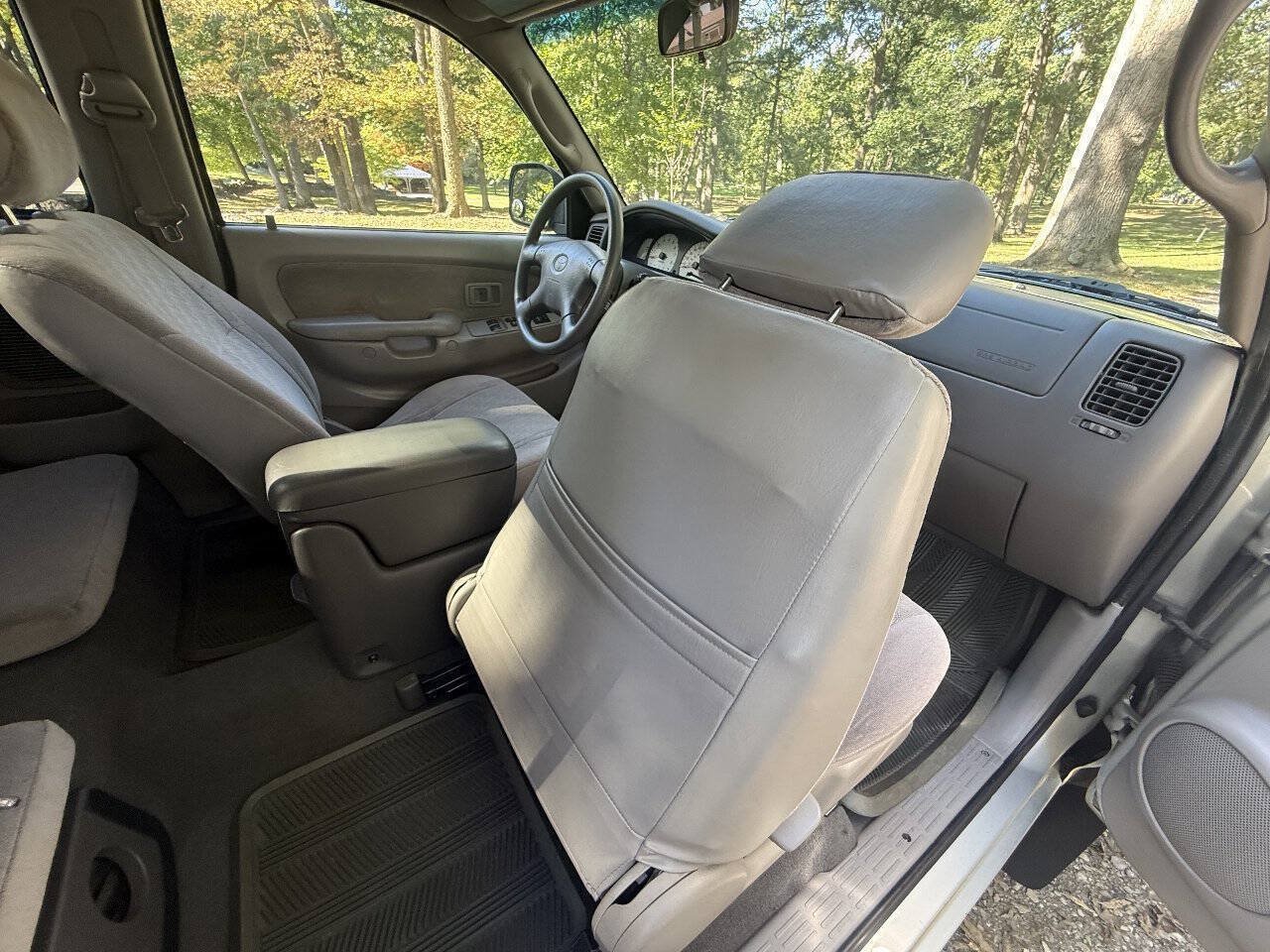 Used 2003 Toyota Tacoma PreRunner w/ SR5 Pkg RWD image 78