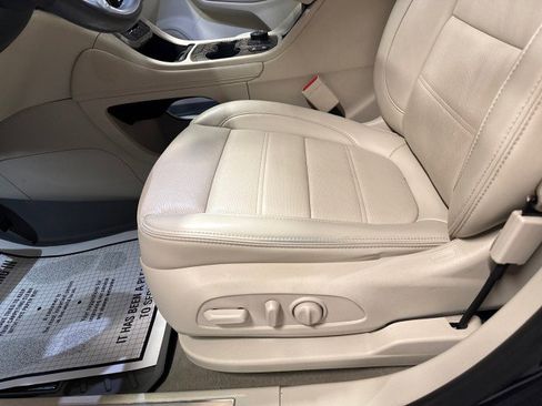 Used 2021 GMC Acadia Denali image 16