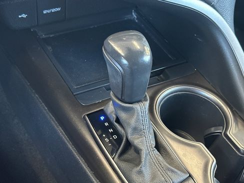 Certified 2021 Toyota Camry SE FWD image 19