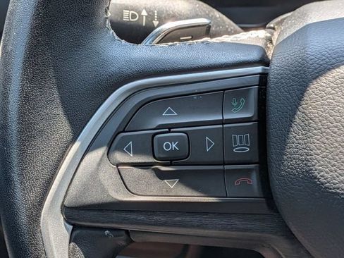 Used 2022 Jeep Grand Cherokee L Limited RWD image 20