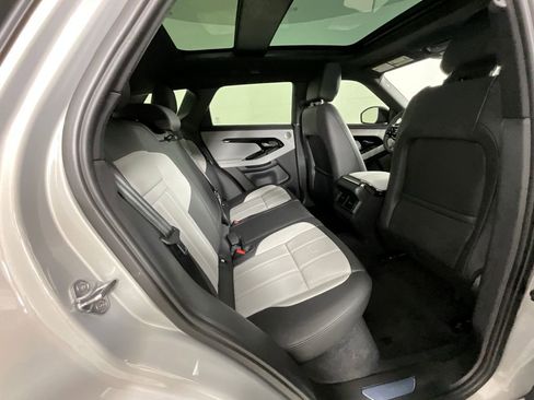 Used 2026 Land Rover Range Rover Evoque Dynamic SE AWD/4WD image 23