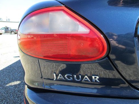 Used 1998 Jaguar XK8 Convertible image 52