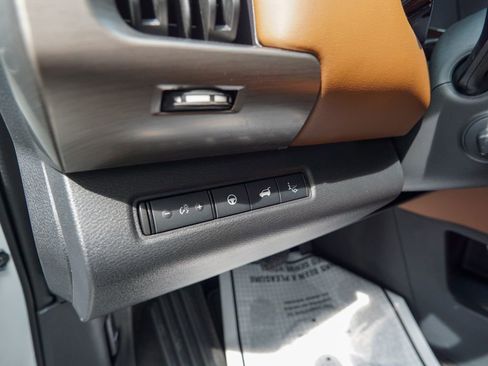 Used 2023 Nissan Pathfinder Platinum AWD/4WD image 22