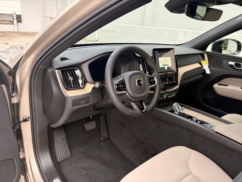 Used 2026 Volvo XC60 B5 Plus w/ Protection Package Premier image 5