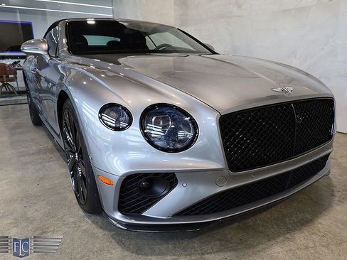Used 2022 Bentley Continental GT Speed image 9