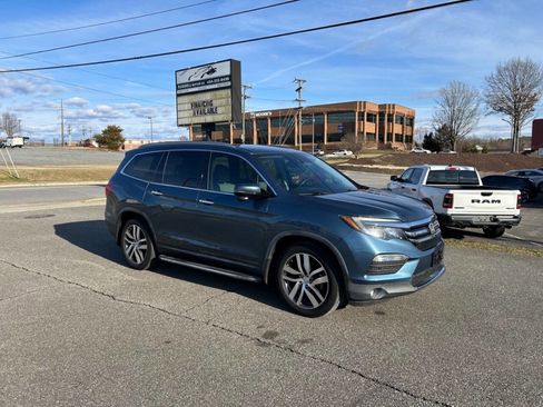 Used 2016 Honda Pilot Touring image 7