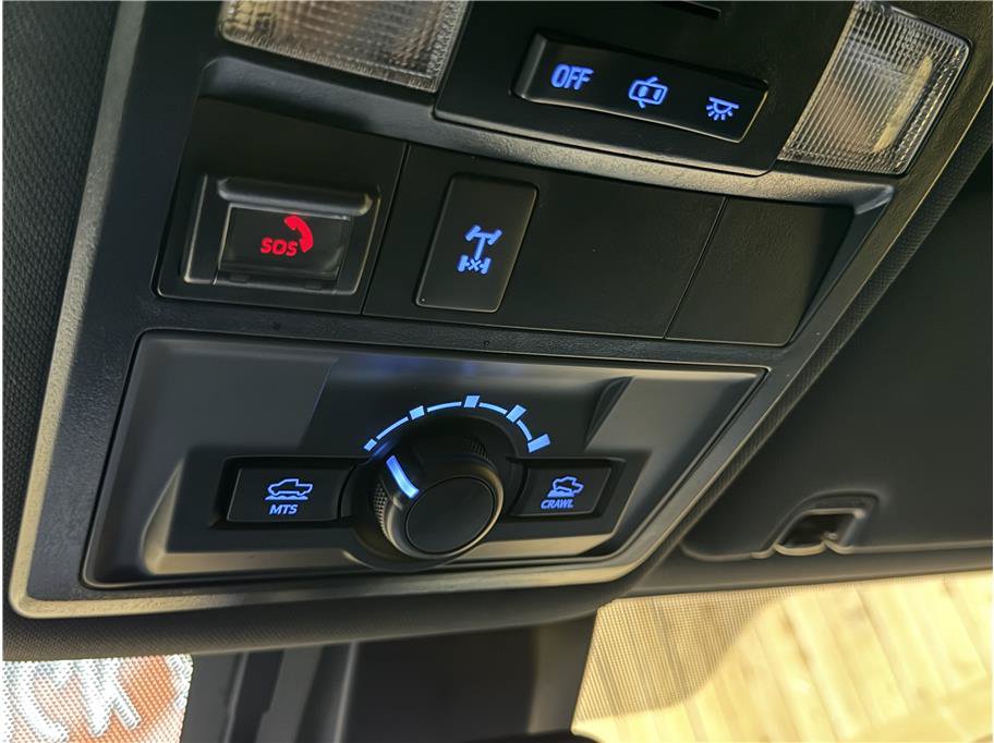Used 2020 Toyota Tacoma TRD Off-Road w/ Technology Package AWD/4WD image 19