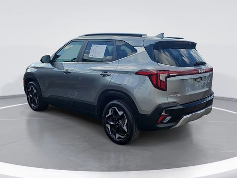 Used 2024 Kia Seltos EX FWD image 6