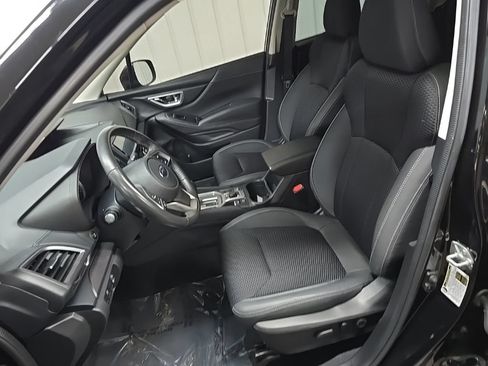 Used 2021 Subaru Forester Premium AWD/4WD image 30