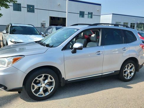 Used 2016 Subaru Forester 2.5i Touring w/ Popular Package #2 AWD/4WD image 7
