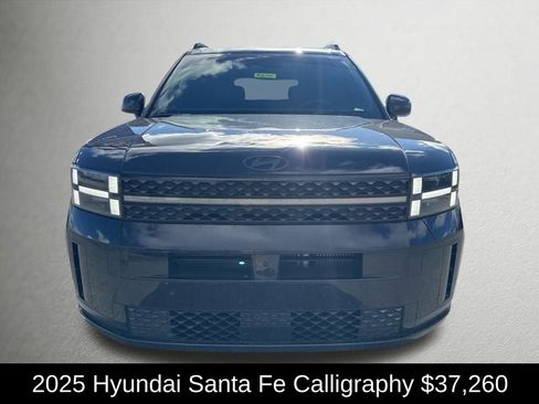 Used 2025 Hyundai Santa Fe Calligraphy image 8