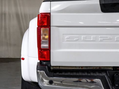 Used 2022 Ford F350 Lariat w/ Lariat Ultimate Package image 40