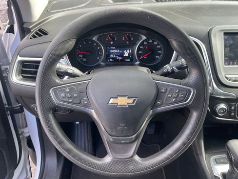 Used 2022 Chevrolet Equinox LT image 12