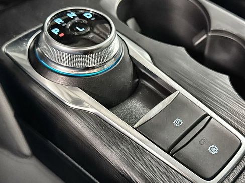 New 2025 Ford Escape SE FWD image 24