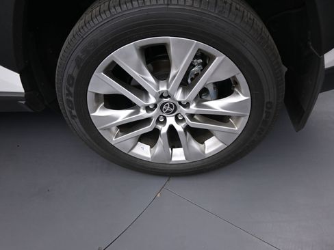 Certified 2025 Toyota RAV4 XLE Premium image 20