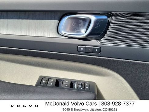 Used 2026 Volvo XC40 B5 Plus w/ Protection Package Premier AWD/4WD image 10