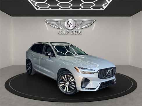 Used 2024 Volvo XC60 B5 Core image 8