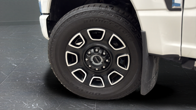 Used 2024 Ford F350 Platinum AWD/4WD image 41