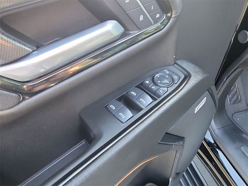 Used 2025 GMC Sierra 2500 AT4 w/ AT4 Premium Plus Package image 24