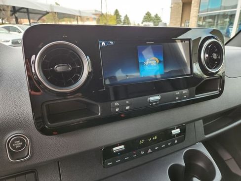 New 2025 Mercedes-Benz Sprinter 2500 image 21