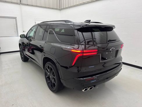 Used 2024 Chevrolet Traverse RS AWD/4WD image 4