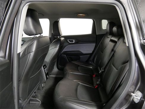 Used 2022 Jeep Compass Latitude image 14