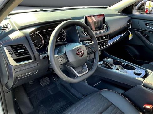 New 2026 Nissan Rogue SV AWD/4WD image 7