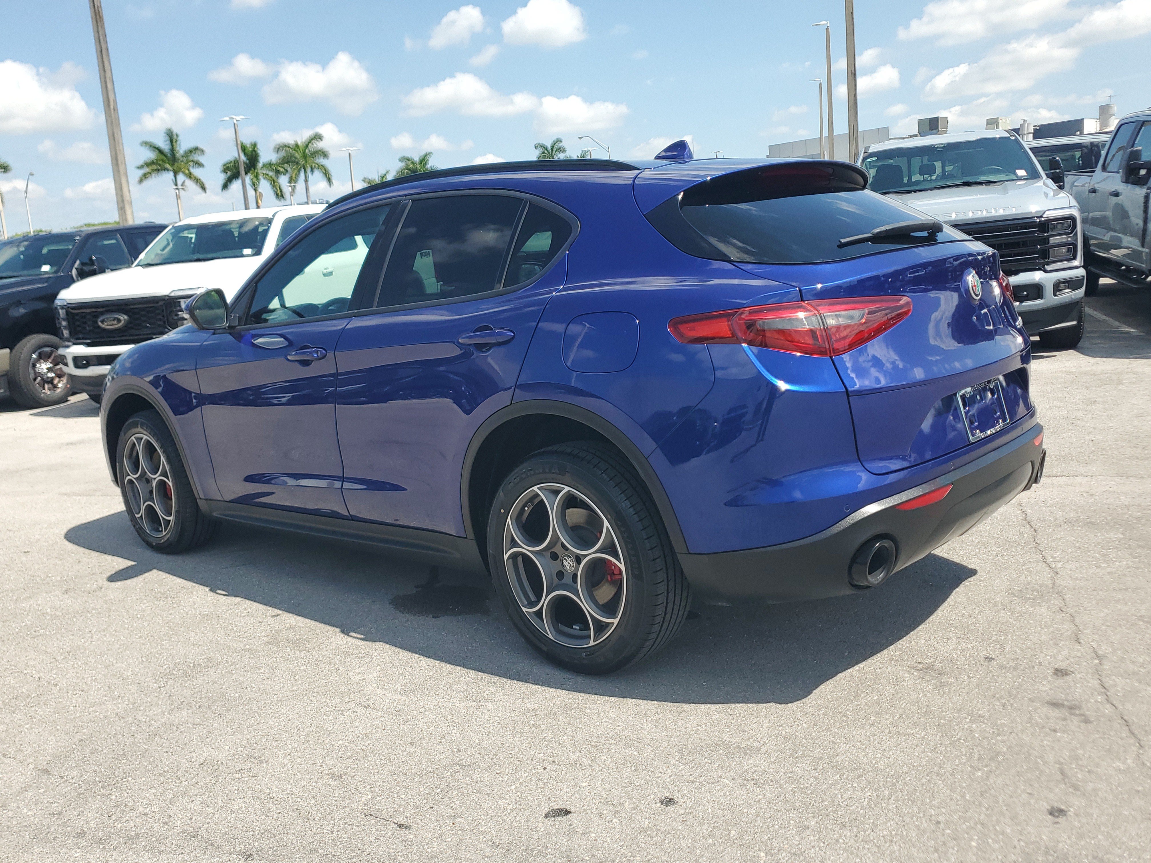 Used 2022 Alfa Romeo Stelvio Sprint RWD image 7