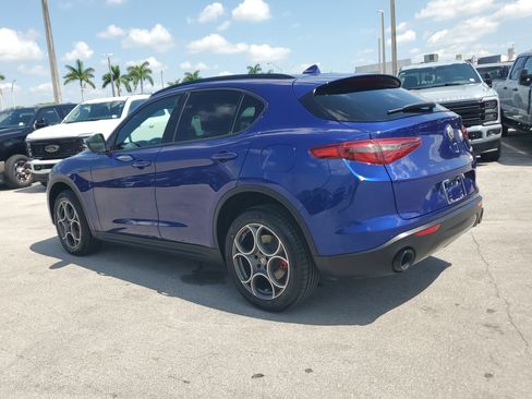 Used 2022 Alfa Romeo Stelvio Sprint RWD image 7
