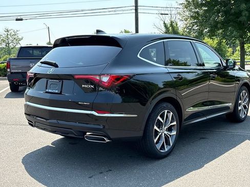 Certified 2024 Acura MDX SH-AWD w/ Technology Package image 4
