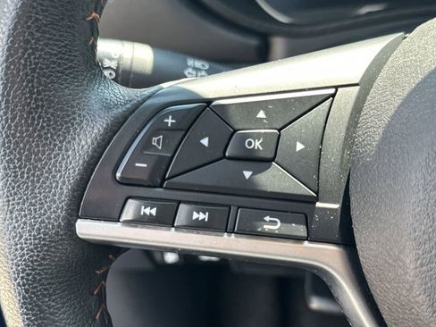 Used 2023 Nissan Versa SR w/ Trunk Package image 26