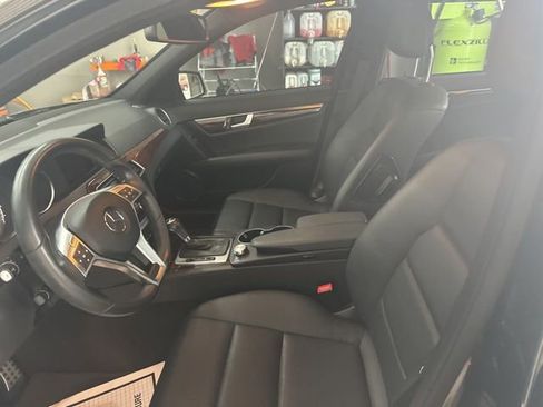 Used 2014 Mercedes-Benz C 250 Sedan image 9