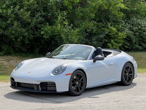 Certified 2025 Porsche 911 Carrera T RWD image 1