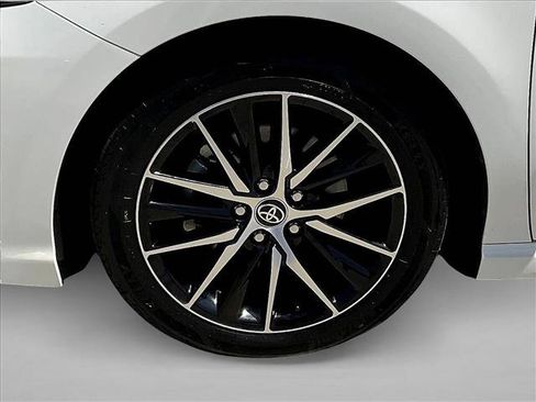 Used 2023 Toyota Camry SE w/ Convenience Package FWD image 10