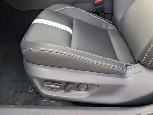 New 2026 Toyota Camry SE w/ Convenience Package FWD image 8
