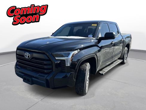 Used 2022 Toyota Tundra SR image 2