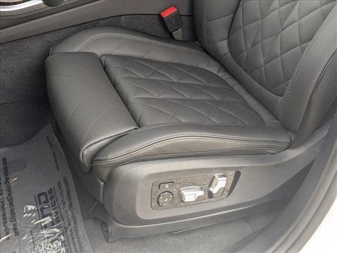 New 2026 BMW X5 xDrive40i w/ M Sport Package image 4