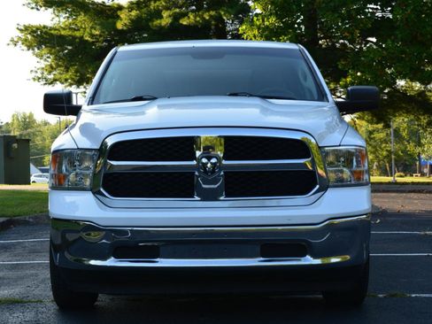 Used 2022 RAM 1500 Classic SLT RWD image 2