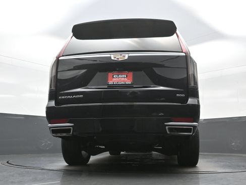 Used 2023 Cadillac Escalade ESV Premium Luxury AWD/4WD image 36
