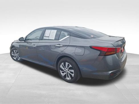 Certified 2025 Nissan Altima 2.5 S FWD image 5