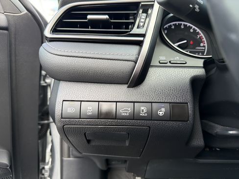 Used 2024 Toyota Camry SE w/ Cold Weather Package FWD image 15