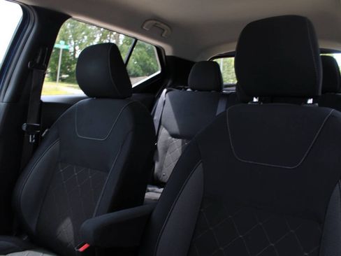 Used 2019 Nissan Kicks SV FWD image 20