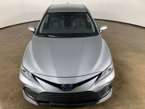 Used 2023 Toyota Camry XLE FWD image 4