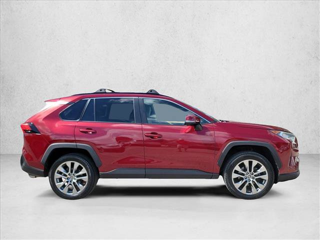 Used 2021 Toyota RAV4 XLE Premium AWD/4WD image 4