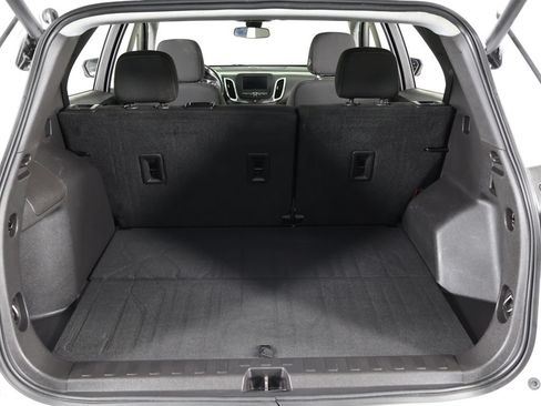 Used 2021 Chevrolet Equinox LT FWD image 19